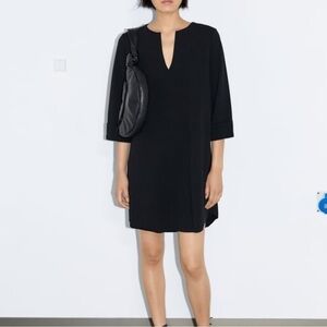 NWT Zara Short Textured Dress in Black Size Medium‎